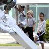 Angelina Jolie et ses enfants à Cancun, Mexique (29 juin 2010)
