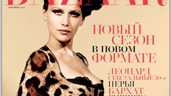 Laetitia Casta : Décolleté ravageur, body léopard et regard de biche... les Russes sont sous le charme !