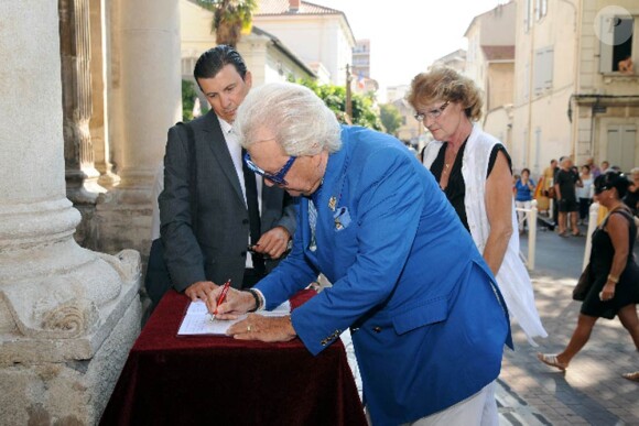 C'est à Toulon, la ville où tout a commencé pour "le boîteux corse", que François Marcantoni, décédé le 17 août 2010, a été inhumé le mardi 24 août.