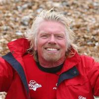 Richard Branson abandonne une seconde fois sa folle traversée de la Manche... mais avec le sourire !