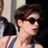 Anne Hathaway sur le tournage du film One Day, à Paris le 1er septembre 2010
