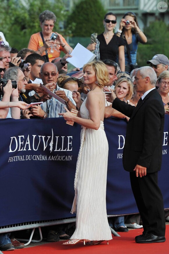Kim Cattrall lors du Festival du Film Américain de Deauville pour présenter son nouveau film, Meet Monica Velours, le 10 septembre 2010