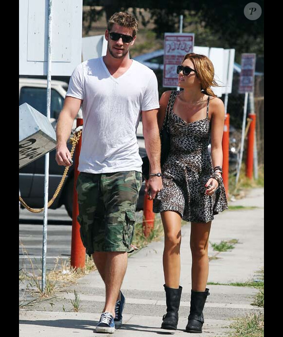 Miley Cyrus et Liam Hemsworth en juillet 2010 à Los Angeles