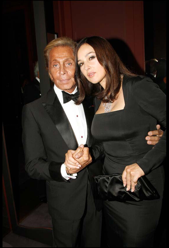 Valentino et Monica Bellucci au gala organisé au Grand Palais en faveur de la Fondation Hôpitaux de Paris-Hôpitaux de France et de l'Institut National d'Histoire de l'Art. 13/09/2010