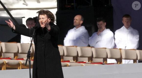 Susan Boyle chante pour Benoît XVI de passage au Royaume-Uni