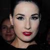 Dita Von Teese ors du défilé Gaultier à Paris le 2 octobre 2010