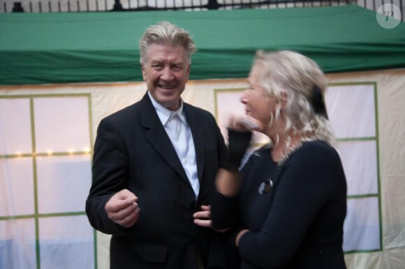 David Lynch et Agnès B lors du défilé Agnès B à Paris le 5/10/10