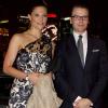 En octobre 2010, les jeunes mariés Victoria et Daniel de Suède effectuaient une visite de plusieurs jours en Chine pour promouvoir les productions et arts suédois. Leur visite s'achevait avec un dîner au Waldorf Astoria le 14.
