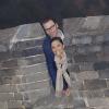 En octobre 2010, les jeunes mariés Victoria et Daniel de Suède effectuaient une visite de plusieurs jours en Chine pour promouvoir les productions et arts suédois. Ils en ont profité pour découvrir la Grande Muraille le 10 du mois.