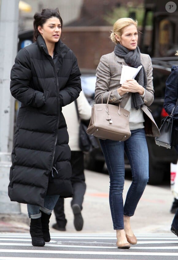 Jessica Szohr et Kelly Rutherford sur le tournage de Gossip Girl à New York, le 18 octobre 2010