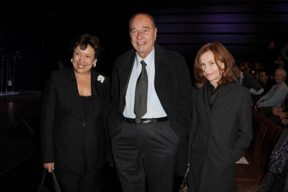 Roselyne Bachelot, Jacques Chirac et Isabelle Huppert au 40e anniversaire de la Fondation Claude Pompidou, au musée du Quai Branly, à Paris. 20/10/2010