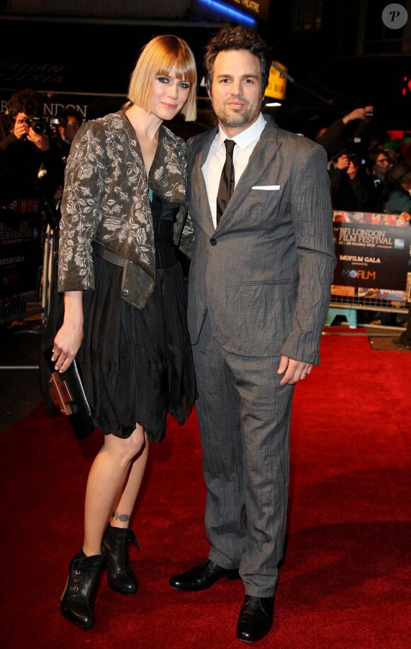 Mark Ruffalo et sa femme Sunrise Coigney, à l'occasion de l'avant-première de The kids are all right, présenté dans le cadre du London Film Festival, à Londres, le 25 octobre 2010.