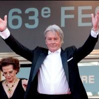 Guerre des Miss : Alain Delon, l'arme de choc face aux médias !