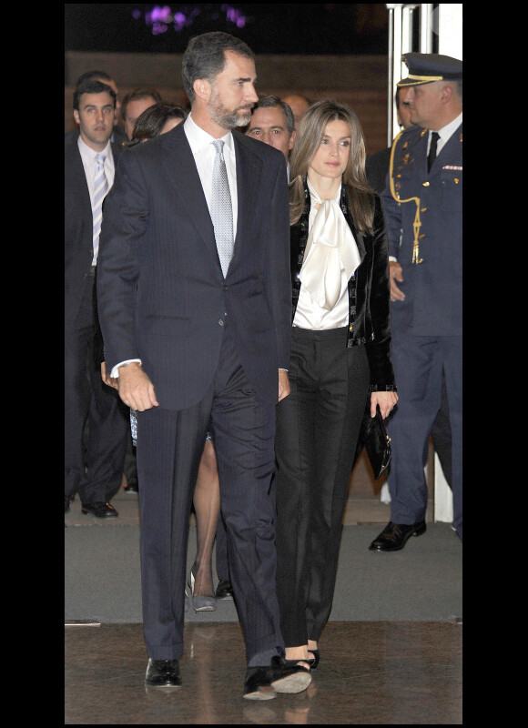 Letizia et Felipe d'Espagne à Madrid le 4 novembre 2010 pour célébrer les 25 ans d'une association.