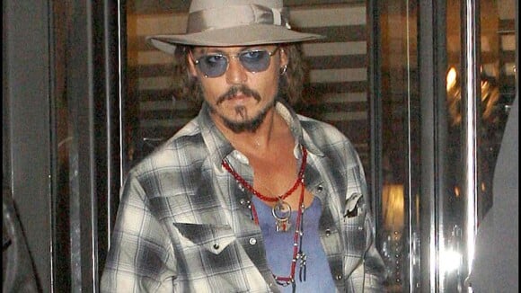 Le tatoueur et meilleur ami de Johnny Depp arrêté pour trafic d'armes !