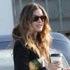 Rachel Bilson sur le tournage du film BBF's and baby le 8 novembre 2010 à Los Angeles