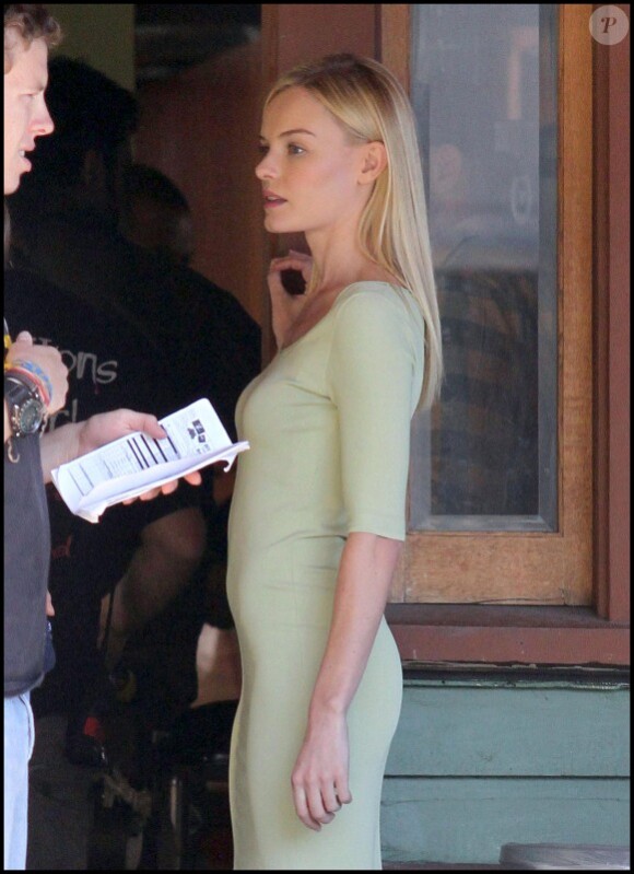 Kate Bosworth sur le tournage du film BBF's and baby le 8 novembre 2010 à Los Angeles