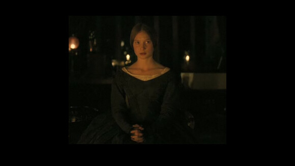 Après Charlotte Gainsbourg, découvrez la troublante nouvelle Jane Eyre !