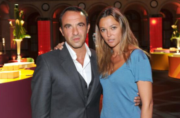 Sandrine Quétier et Nikos Aliagas présentent 50 minutes inside, tous les samedis à 18h50 sur TF1.