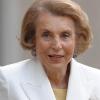 Affaire Bettencourt : Mercredi 17 novembre, tandis que la juge des tutelles de Courbevoie jugeait recevable la demande de Françoise Bettencourt-Meyers, la cour de Cassation de Paris dépaysait l'ensemble de l'affaire à Bordeaux.