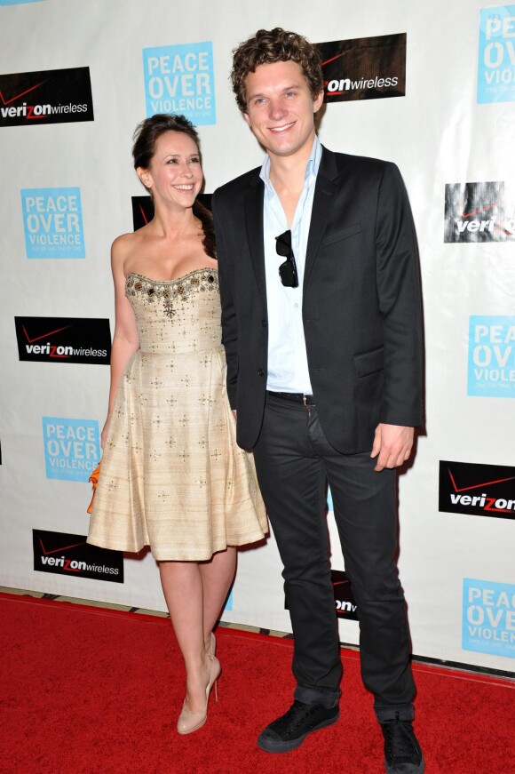 Jennifer Love Hewitt et son nouveau chéri Alex Beh, le 29 octobre 2010 à un dîner de charité à Beverly Hills