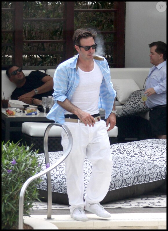 David Arquette en vacances à Miami en charmante compagnie, le 21 novembre 2010