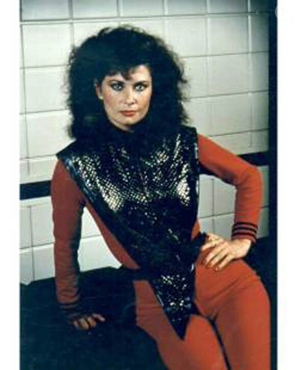 Jane Badler, alias la terrible Diana, dans la première version de la série V.