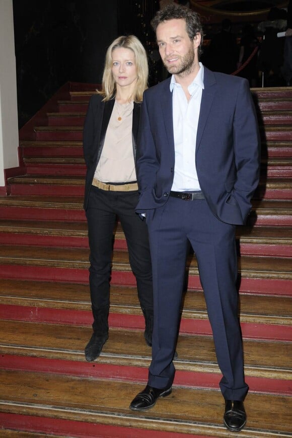 Laure Marsac et Guillaume Cramoisan lors du Prix du producteur français de télévision à Paris le 6 décembre 2010 dans la somptueuse salle Wagram