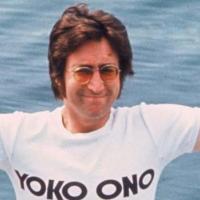 John Lennon, assassiné il y a 30 ans : le monde entier lui rend hommage...
