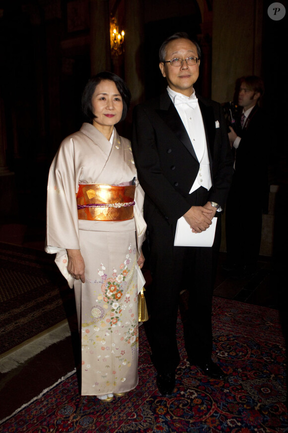 Le prix Nobel de chimie Akira Suzuki et sa femme lors du dîner du prix Nobel de la paix à Oslo le 11 décembre 2010