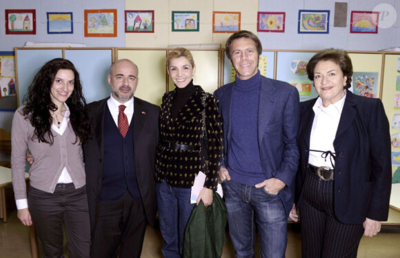 Clotilde Courau et Emmanuel Philibert de Savoie visitant l'hôpital de San Raffaele à Milan le 1er décembre 2010