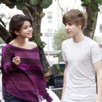 Justin Bieber et Selena Gomez : Pourquoi continuent-ils de nier l'évidence ?