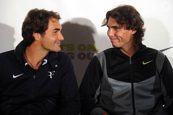 Roger Federer et Rafael Nadal s'affrontaient les 21 et 22 décembre au profit d'oeuvres de charité, en présence d'autres ténors du sport.