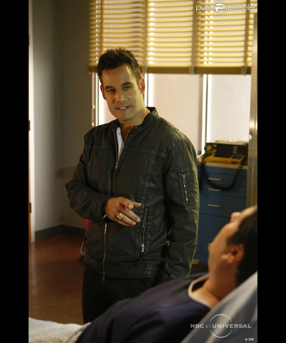 Adrian Pasdar dans Heroes Purepeople Adrian Pasdar dans Heroes Purepeople
