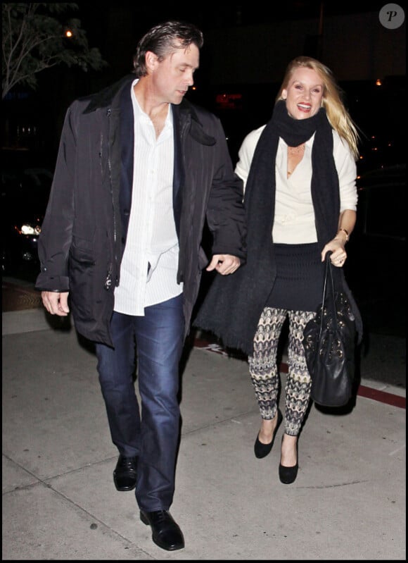 Nicollette Sheridan et son petit ami Steven Pate ont été photographiés à la sortie d'un restaurant de West Hollywood, mardi 11 janvier 2011.