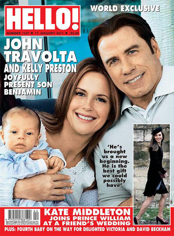 John Travolta et Kelly Preston présentent leur fils Benjamin dans Hello ! du 17 janvier 2011