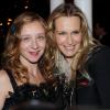 Sylvie Testud et Estelle Lefébure lors du dîner de la mode contre le Sida, le 27 janvier 2010
