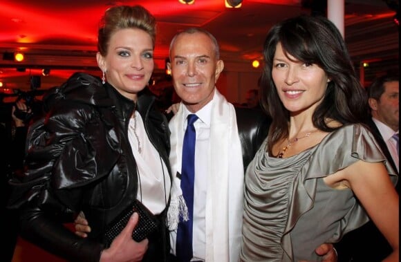 Sarah Marshall et Jean-Claude Jitrois, en compagnie de Karina Lombard au Dîner de la mode 2011, le 27 janvier 2011.