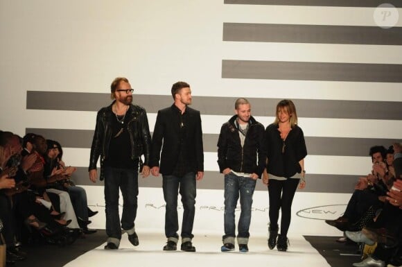 Justin Timberlake et Johan Lindeberg, Trace Ayala, Marcella Lindeberg présente la collection automne 2009 de leur marque William Rast, à la Fashion Week de New York, le 16 février 2009 