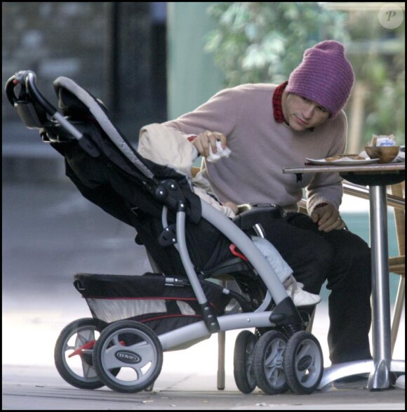 Heath Ledger et sa fille Matilda en mars 2007