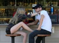 La belle Amanda Seyfried exhibe ses gambettes pour son chéri... Ryan Phillippe !