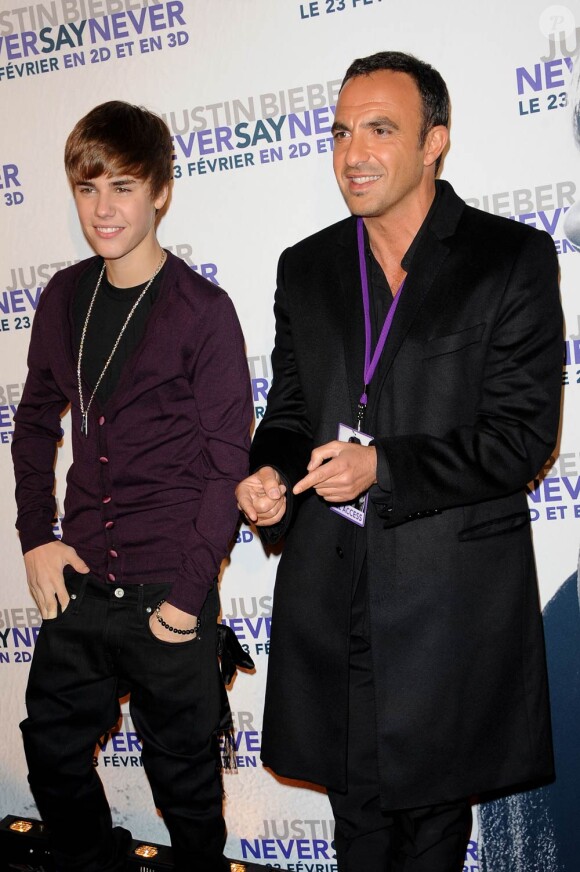 Nikos et Justin Bieber, qui présente le long métrage Never Say Never, au Grand Rex, à Paris, le 17 février 2011.