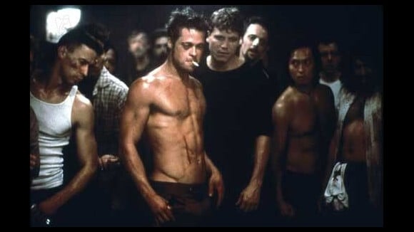Ce soir à la télé : Brad Pitt, beau mais violent, s'en prend à Macaulay Culkin !