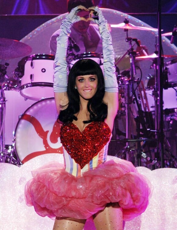Katy Perry en concert à Milan, le 23 février 2011