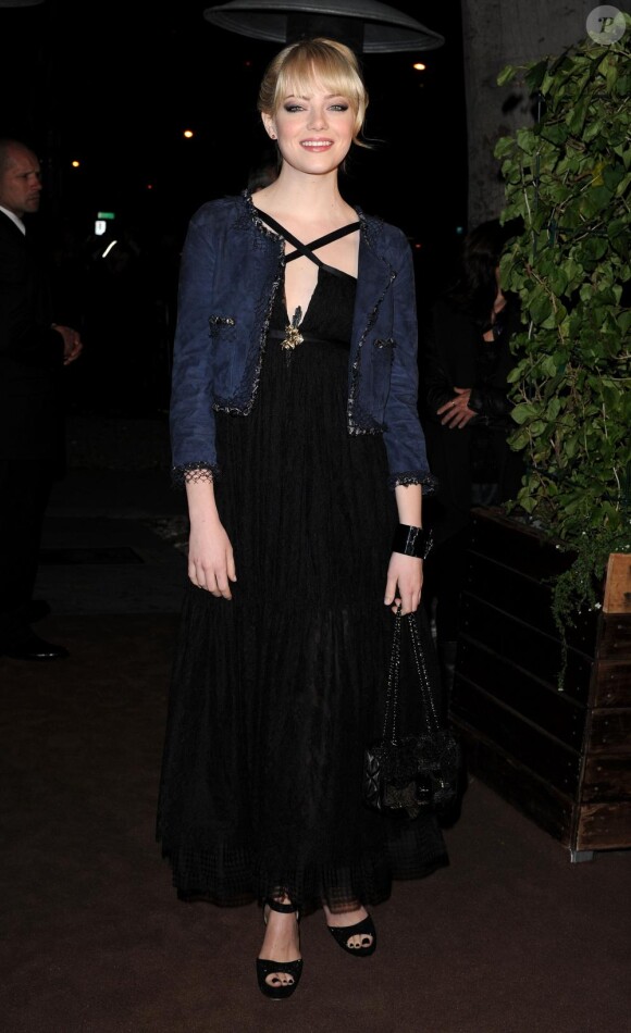 Emma Stone au diner organisé par Chanel avant les Oscars au restaurant Madeos à Los Angeles, le 26 février 2011.