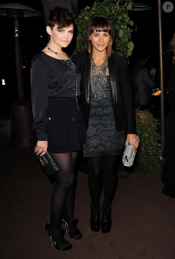 Ginnifer Goodwin et Rashida Jones au diner organisé par Chanel avant les Oscars au restaurant Madeos à Los Angeles, le 26 février 2011.