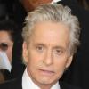 Michael Douglas n'a pas hésité à faire le coup de poing pour protéger sa femme, Catherine Zeta-Jones, agressée par un photographe à Londres.