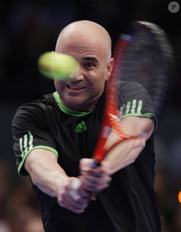 Le 28 février 2011, un an après leur gros clash, Andre Agassi et Pete Sampras se retrouvaient lors du BNP Paribas Showown à New York. Dans l'autre duel, John McEnroe a dû abandonner face au revenant Ivan Lendl.