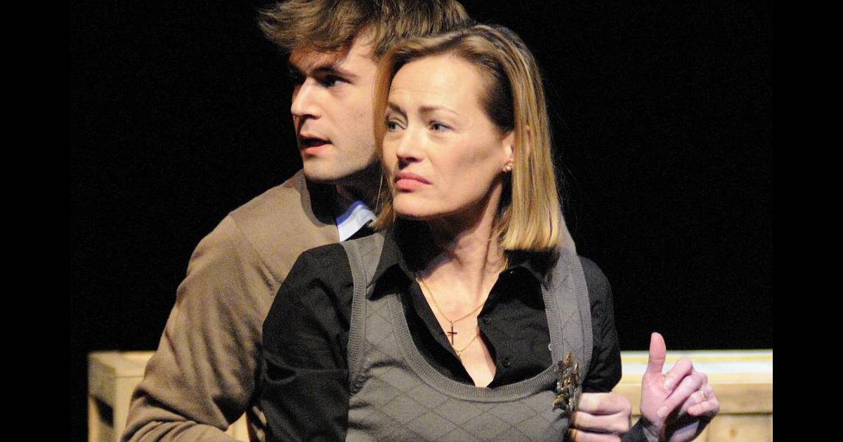 Qui Est Le Compagnon De Gabrielle Lazure Gabrielle Lazure et Robin Causse jouent dans la pièce Les Frères du