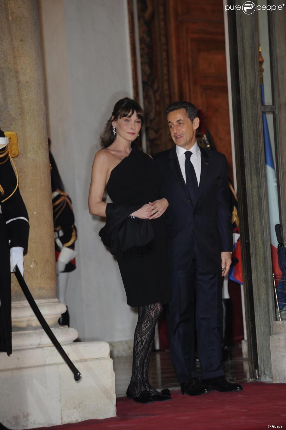 Carla Bruni et Nicolas Sarkozy lors du dîner avec l&#039;invité d&#039;honneur le président d&#039;Afrique du sud, à l&#039;Elysée le 2 mars 2011 à Paris
 &amp;nbsp; 